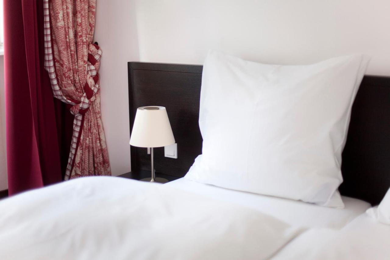 Brauereigasthof & Hotel Kapplerbraeu Altomünster Стая снимка
